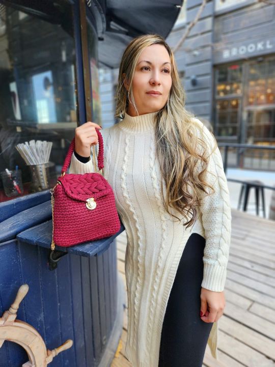 Handmade Maroon Crochet Bag - Braided Shoulder Bag with Gold Chain